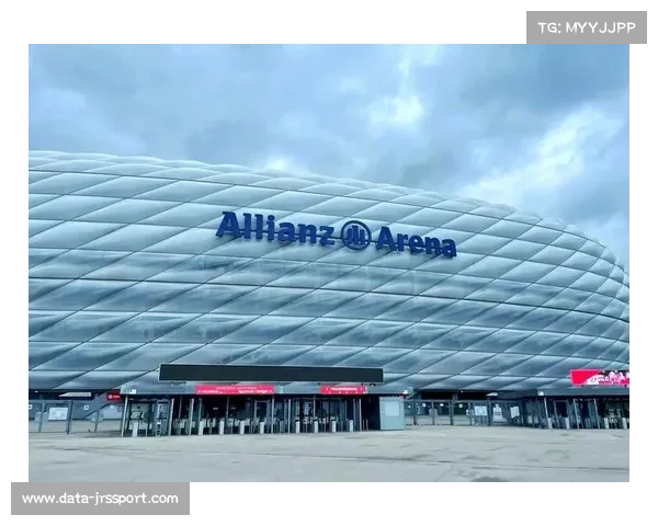 奔驰竞技场设施升级完成,斯图加特主场迎战拜仁准备工作就绪 奔驰竞技场设施升级完成,斯图加特主场迎战拜仁准备工作就绪