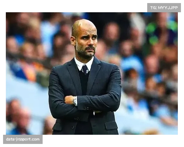 赛前发布会,瓜迪奥拉否认将变阵四后卫,称“现有体系运转良好”